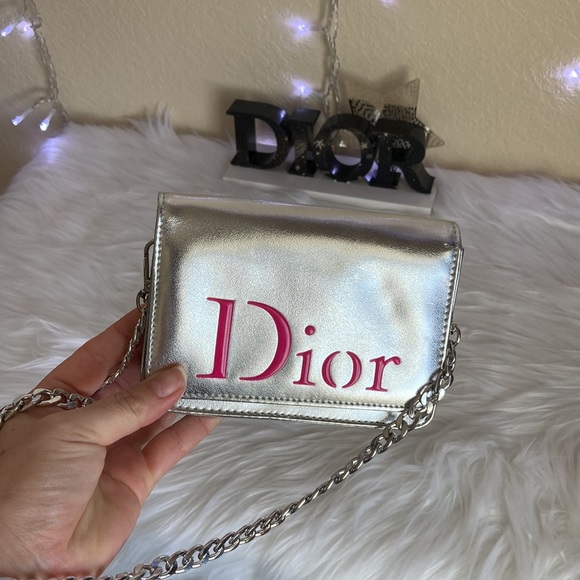 ❤️ Dior Small Cosmetic Bag With Chain ❤️ - Picture 14 of 15
